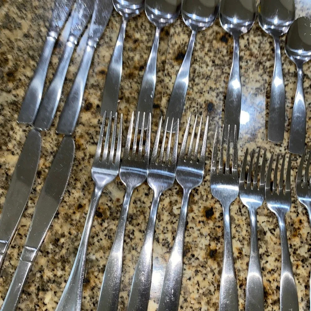 Cambridge/Stainless China 29 Piece Flatware Set 5 Knives 12 Spoons 12 Forks